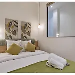 Apartment On The Champs Elysees