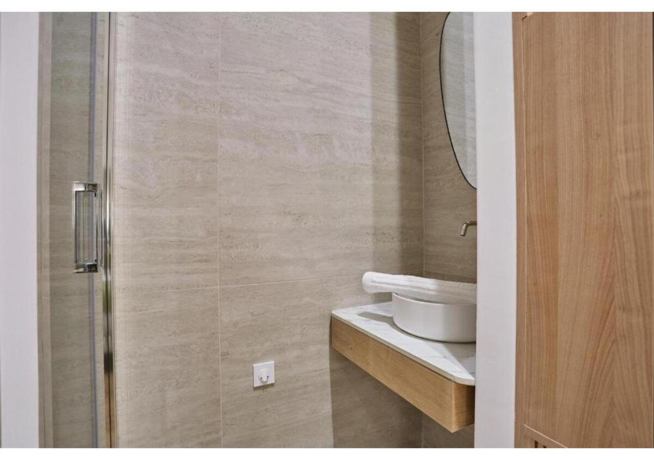 Appartement On The Champs Elysees *