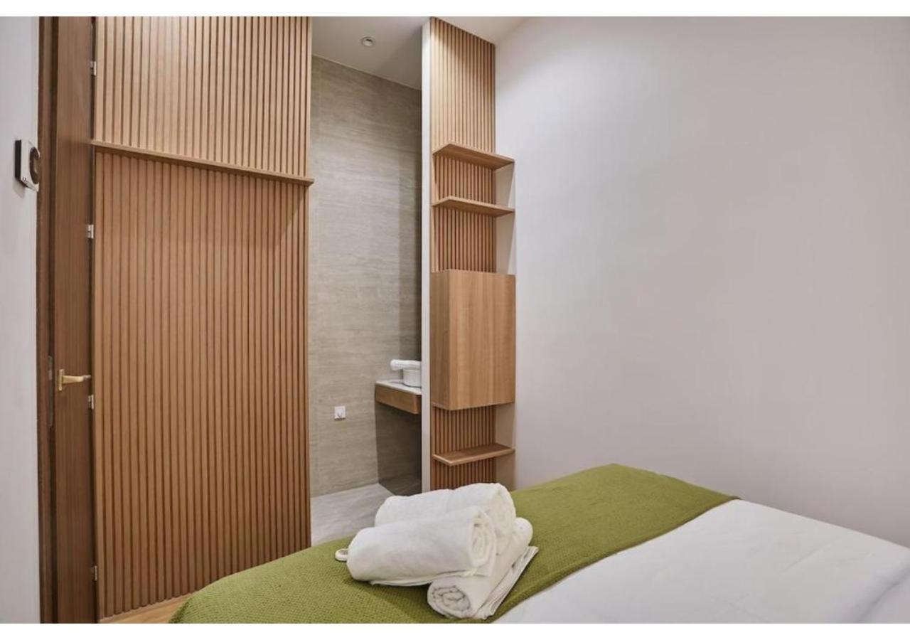 On The Champs Elysees Appartement Parijs