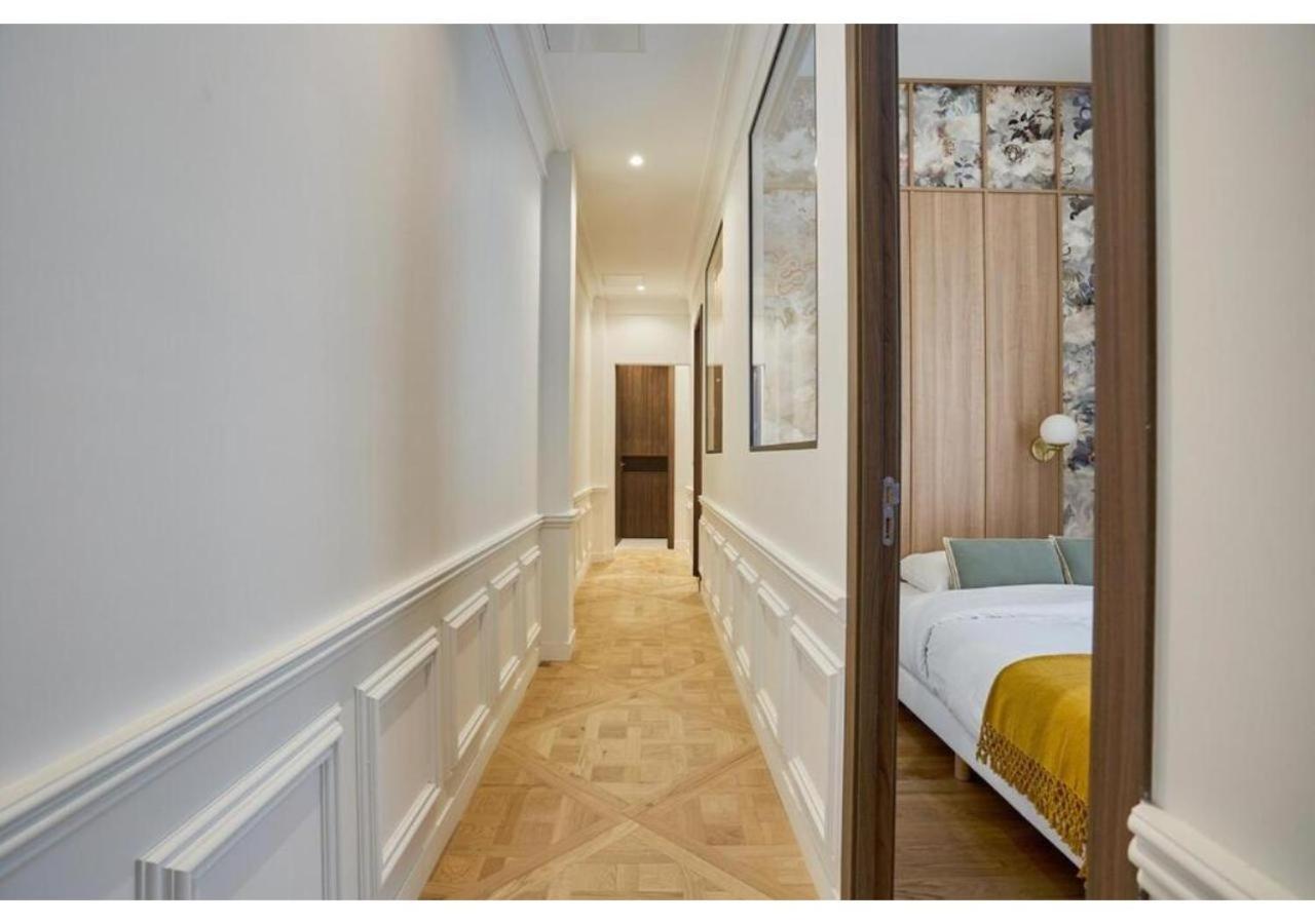 Appartement On The Champs Elysees Parijs