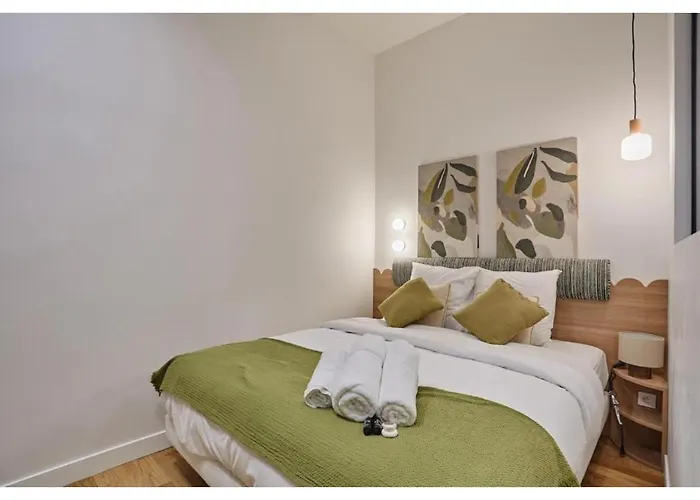 Apartment On The Champs Elysees